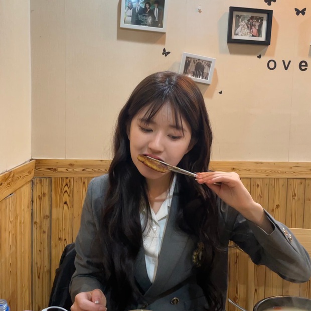 Bị fan yêu cầu giảm cân, Triệu Lộ Tư vẫn tung bộ ảnh ăn cả thế giới siêu yêu, phản ứng của Cnet còn bất ngờ hơn - Ảnh 4.