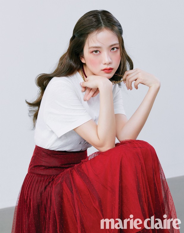 Lại tranh cãi nhan sắc 2 nàng thơ Dior xứ Hàn: Tình đầu quốc dân Suzy hay Hoa hậu Hàn Quốc Jisoo (BLACKPINK), ai đẹp hơn? - Ảnh 12.