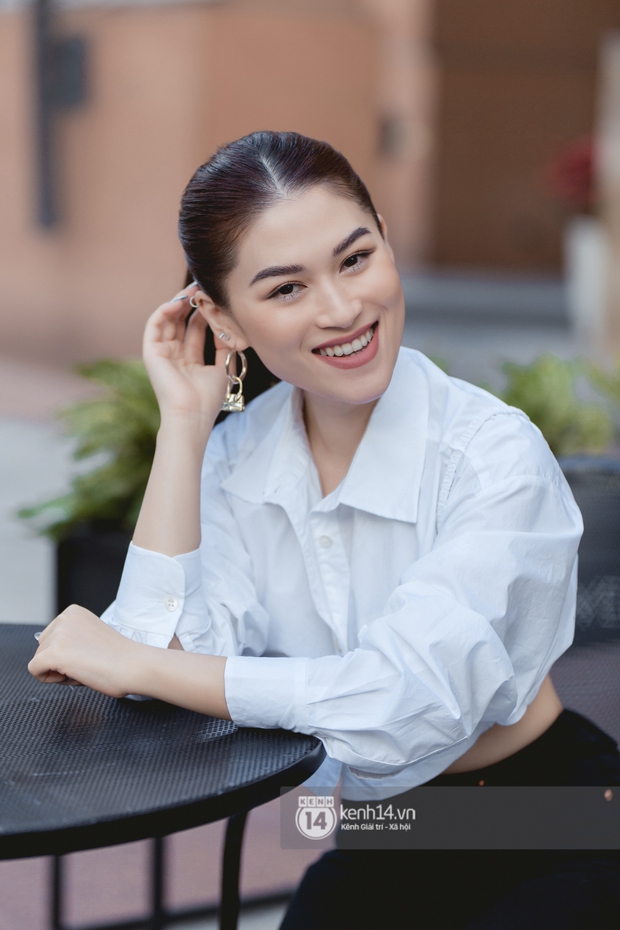 Ngọc Thanh Tâm đáp trả ý kiến dựa hơi Trấn Thành: Anh Thành không dễ dựa hơi đâu, làm không tốt thì đừng có hòng! - Ảnh 1. Ngọc Thanh Tâm đáp trả ý kiến dựa hơi Trấn Thành: Anh Thành không dễ dựa hơi đâu, làm không tốt thì đừng có hòng! - Ảnh 1.