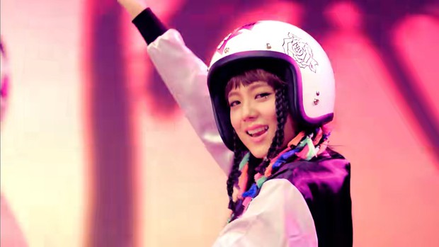 Là MV debut của BLACKPINK nhưng BOOMBAYAH có 10 bí mật không phải ai cũng biết, sự thật về tóc mái của Jisoo đảm bảo gây cười - Ảnh 12.