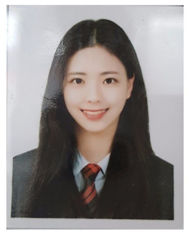 6 idol nữ cho thấy JYP chỉ chuộng vẻ đẹp tự nhiên: Toàn thánh ảnh thẻ, Suzy, Sunmi... khí chất thăng hạng ngoạn mục - Ảnh 13.