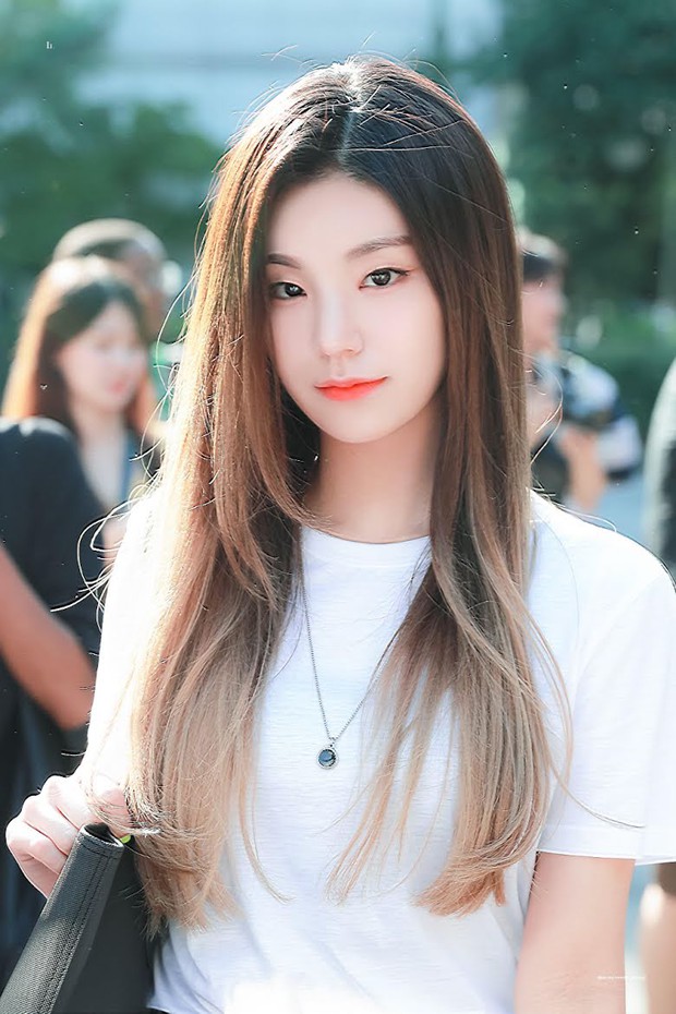 6 idol nữ cho thấy JYP chỉ chuộng vẻ đẹp tự nhiên: Toàn thánh ảnh thẻ, Suzy, Sunmi... khí chất thăng hạng ngoạn mục - Ảnh 10.