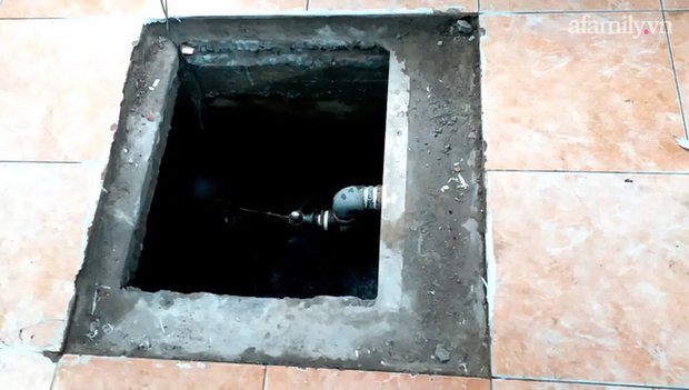 Thêm sự việc gây sốc tại chung cư biết đẻ thêm căn hộ ở Hà Nội: Cư dân phát hiện nước sinh hoạt bẩn kinh hoàng do bị ngấm từ bể phốt sau gần 10 năm sinh sống - Ảnh 5.