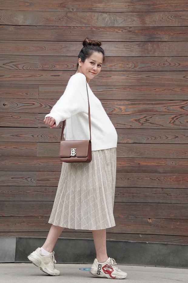 An Nguy khoe nhan sắc cuốn hút khi mang thai con đầu lòng, ai nghĩ Vlogger đã 34 tuổi rồi! - Ảnh 2.