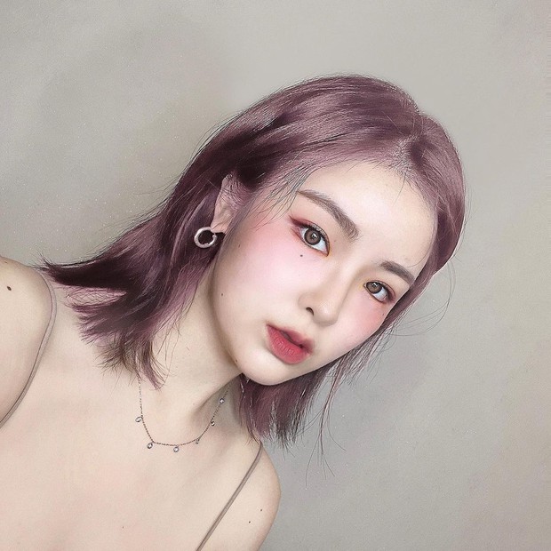 Mách bạn 5 nguyên tắc giữ màu nhuộm lâu phai, đến lúc chơi Tết vẫn trông như vừa mới làm tóc - Ảnh 2.