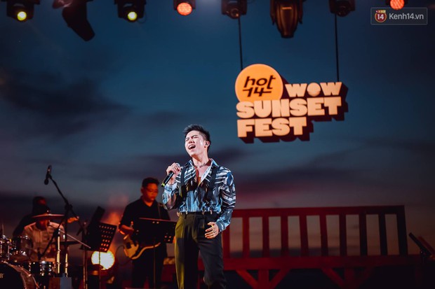 Jack, Thuỳ Chi khiến fan “mê mẩn” với loạt hit, Juky San - LyLy cùng dàn nghệ sĩ làm bùng nổ sân khấu chưa từng có tại HOT14 WOW Sunset Fest - Ảnh 12. Jack, Thuỳ Chi khiến fan “mê mẩn” với loạt hit, Juky San - LyLy cùng dàn nghệ sĩ làm bùng nổ sân khấu chưa từng có tại HOT14 WOW Sunset Fest - Ảnh 12.