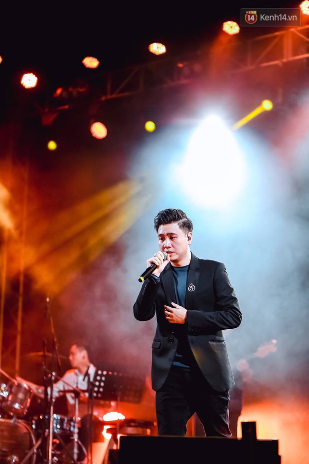 Jack, Thuỳ Chi khiến fan “mê mẩn” với loạt hit, Juky San - LyLy cùng dàn nghệ sĩ làm bùng nổ sân khấu chưa từng có tại HOT14 WOW Sunset Fest - Ảnh 21. Jack, Thuỳ Chi khiến fan “mê mẩn” với loạt hit, Juky San - LyLy cùng dàn nghệ sĩ làm bùng nổ sân khấu chưa từng có tại HOT14 WOW Sunset Fest - Ảnh 21.
