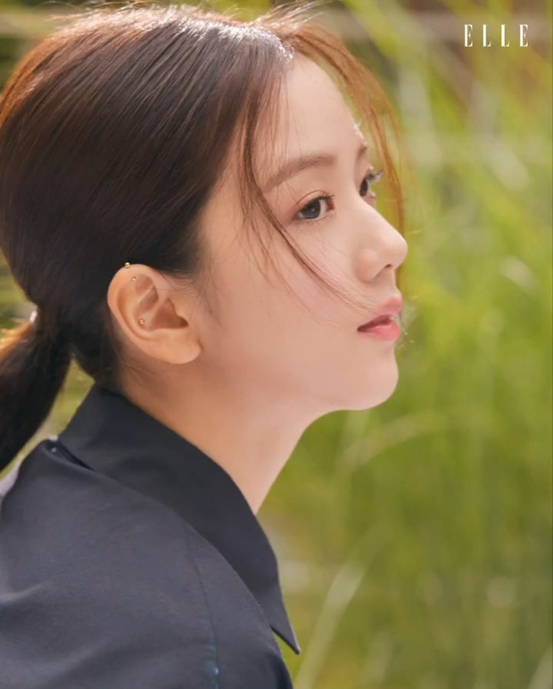 Netizen đang phát cuồng vì góc nghiêng của Jisoo (BLACKPINK): Xương hàm đến sống mũi thế này, bảo sao được gọi là Hoa hậu Hàn - Ảnh 9.