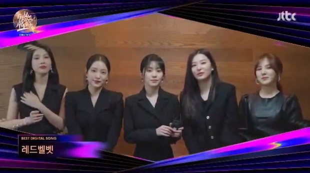 BTS xuất hiện đủ 7 người nhận giải nhưng lại mất Daesang về tay IU tại Grammy Hàn Quốc 2021; BLACKPINK, Red Velvet ở nhà vẫn có giải - Ảnh 5. BTS xuất hiện đủ 7 người nhận giải nhưng lại mất Daesang về tay IU tại Grammy Hàn Quốc 2021; BLACKPINK, Red Velvet ở nhà vẫn có giải - Ảnh 5.