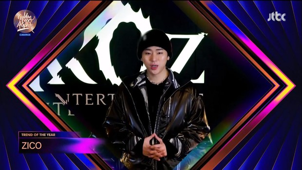BTS xuất hiện đủ 7 người nhận giải nhưng lại mất Daesang về tay IU tại Grammy Hàn Quốc 2021; BLACKPINK, Red Velvet ở nhà vẫn có giải - Ảnh 4. BTS xuất hiện đủ 7 người nhận giải nhưng lại mất Daesang về tay IU tại Grammy Hàn Quốc 2021; BLACKPINK, Red Velvet ở nhà vẫn có giải - Ảnh 4.