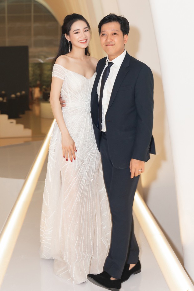 Nam Em hạnh phúc vì được “người ấy” tặng bánh sinh nhật, netizen soi chi tiết nghi “cà khịa” vụ Trường Giang năm xưa? - Ảnh 8.