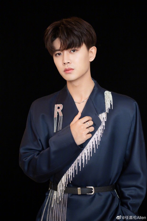 Giữa lúc MXH náo loạn vì scandal ngoại tình, 1 cô gái leo thẳng top 1 Weibo vì được ông xã mỹ nam Cbiz tháp tùng đi siêu thị - Ảnh 6.