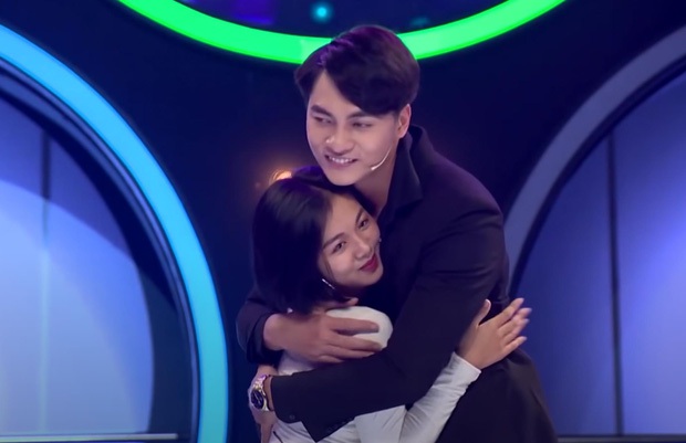 Giữa drama của soái ca 1m83, Phạm Đình Thái Ngân bỗng bị réo tên vì nụ hôn tình bạn gây ức chế 6 tháng trước! - Ảnh 2. Giữa drama của soái ca 1m83, Phạm Đình Thái Ngân bỗng bị réo tên vì nụ hôn tình bạn gây ức chế 6 tháng trước! - Ảnh 2.