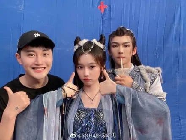 Sắc đẹp Cúc Tịnh Y lu mờ cạnh nữ phụ: Như hai giọt nước nhưng khác một điểm chí mạng, nhìn hảo cảm gấp bội lần! - Ảnh 5. Sắc đẹp Cúc Tịnh Y lu mờ cạnh nữ phụ: Như hai giọt nước nhưng khác một điểm chí mạng, nhìn hảo cảm gấp bội lần! - Ảnh 5.