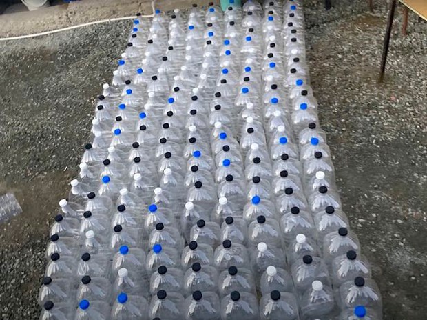 Rúng động nước Nga: 1000 chai chất độc tuồn ra thị trường, cặp vợ chồng cùng tử vong để lại 5 đứa con thơ không biết bấu víu vào đâu - Ảnh 7. Rúng động nước Nga: 1000 chai chất độc tuồn ra thị trường, cặp vợ chồng cùng tử vong để lại 5 đứa con thơ không biết bấu víu vào đâu - Ảnh 7.
