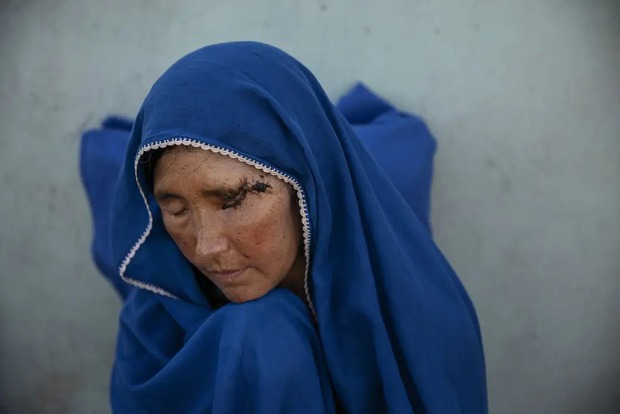 Những bức hình được trả bằng máu: Để chụp được những tấm ảnh này về Afghanistan, có người đã phải chết - Ảnh 1.