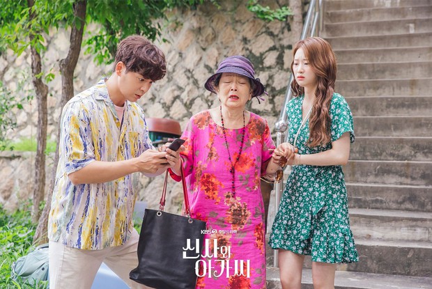 Rating Hometown Cha-Cha-Cha cao chạm nóc, bom xịt đài jTBC nhích nhẹ thấy thương - Ảnh 4. Rating Hometown Cha-Cha-Cha cao chạm nóc, bom xịt đài jTBC nhích nhẹ thấy thương - Ảnh 4.
