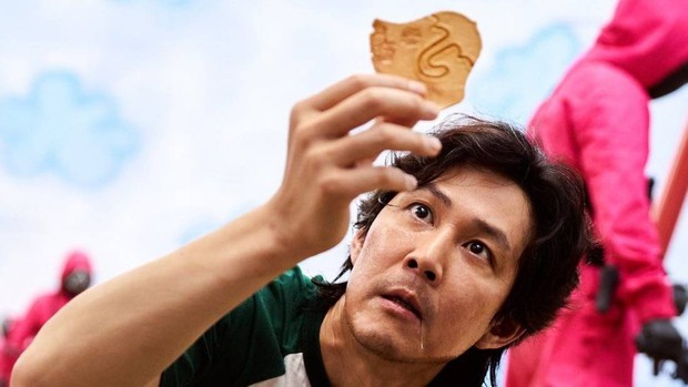 Ngỡ ngàng với cát-xê dàn cast Squid Game nhận sau mỗi tập phim: Lee Jung Jae thế nào mà cao gấp 12 lần nữ chính - Ảnh 1. Ngỡ ngàng với cát-xê dàn cast Squid Game nhận sau mỗi tập phim: Lee Jung Jae thế nào mà cao gấp 12 lần nữ chính - Ảnh 1.