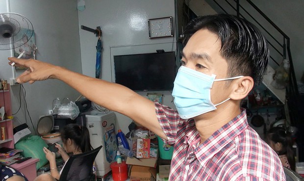 Hàng xóm bàng hoàng kể lại khoảnh khắc 2 vợ chồng bị giết ở TP.HCM: Nhiều người cố gắng giải cứu nhưng hắn lôi nạn nhân vào nhà để sát hại bằng được - Ảnh 1. Hàng xóm bàng hoàng kể lại khoảnh khắc 2 vợ chồng bị giết ở TP.HCM: Nhiều người cố gắng giải cứu nhưng hắn lôi nạn nhân vào nhà để sát hại bằng được - Ảnh 1.