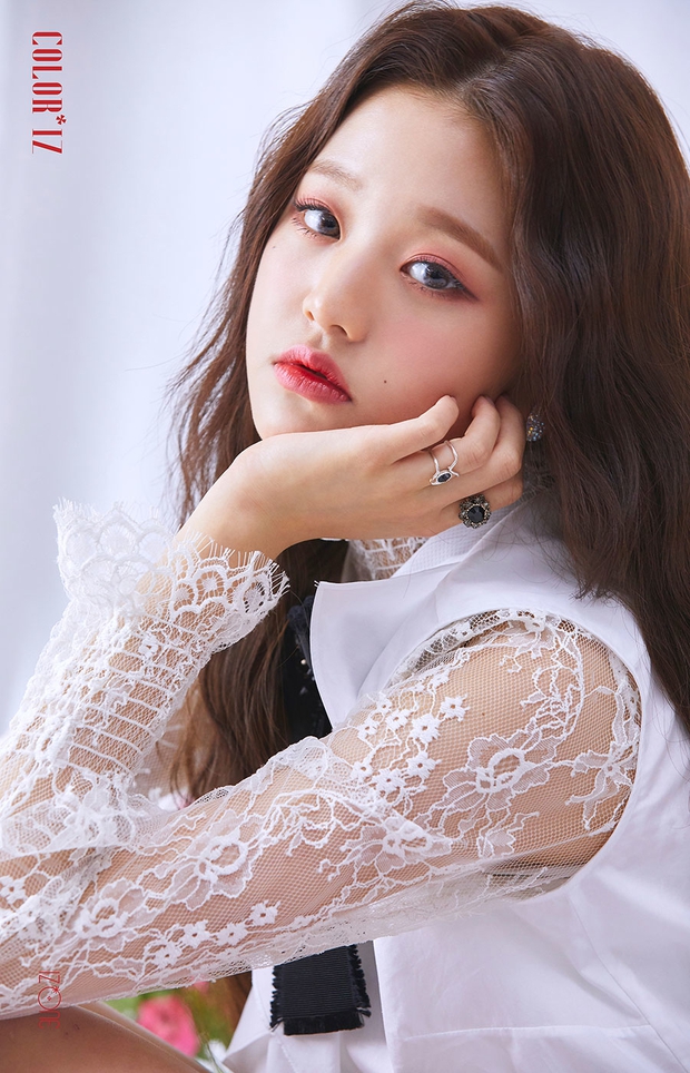 Tân binh là em họ Yuri (SNSD) sở hữu ngoại hình giống cả Kpop: Từ Sana (TWICE), đến Irene, Wendy (Red Velvet) đủ hết - Ảnh 11. Tân binh là em họ Yuri (SNSD) sở hữu ngoại hình giống cả Kpop: Từ Sana (TWICE), đến Irene, Wendy (Red Velvet) đủ hết - Ảnh 11.