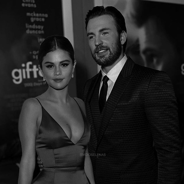 Cả MXH náo loạn vì Selena Gomez và Chris Evans lộ hình hẹn hò nét căng: Mùi mẫn trong xe không khác gì tình nhân? - Ảnh 5. Cả MXH náo loạn vì Selena Gomez và Chris Evans lộ hình hẹn hò nét căng: Mùi mẫn trong xe không khác gì tình nhân? - Ảnh 5.