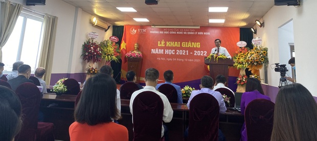 Lễ Khai giảng đặc biệt của sinh viên Trường Đại học Công nghệ và Quản lý Hữu Nghị (Hà Nội) - Ảnh 3. Lễ Khai giảng đặc biệt của sinh viên Trường Đại học Công nghệ và Quản lý Hữu Nghị (Hà Nội) - Ảnh 3.