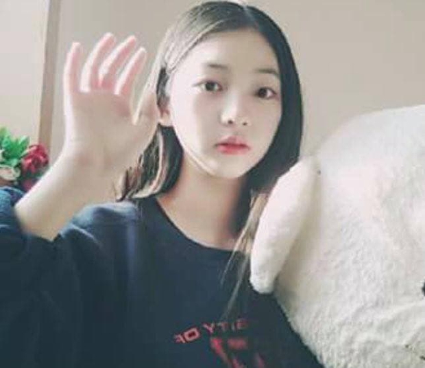 So kè ảnh pre-debut của visual ITZY và aespa: Yuna nhan sắc khó tìm ở phố đi bộ, Karina xinh có tiếng nhưng bị nghi dao kéo? - Ảnh 21. So kè ảnh pre-debut của visual ITZY và aespa: Yuna nhan sắc khó tìm ở phố đi bộ, Karina xinh có tiếng nhưng bị nghi dao kéo? - Ảnh 21.
