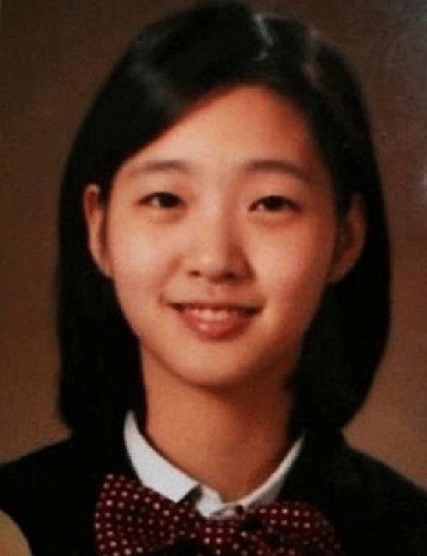 Kim Go Eun gây bão khi diện đồng phục trung học chuẩn nàng thơ, ngó tới visual ảnh thẻ càng đỉnh cao hơn - Ảnh 2. Kim Go Eun gây bão khi diện đồng phục trung học chuẩn nàng thơ, ngó tới visual ảnh thẻ càng đỉnh cao hơn - Ảnh 2.