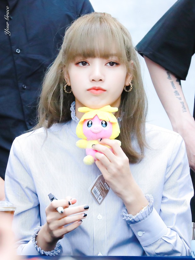 Từ hôm nay, fan đừng gửi quà cho BLACKPINK nữa! - Ảnh 3. Từ hôm nay, fan đừng gửi quà cho BLACKPINK nữa! - Ảnh 3.