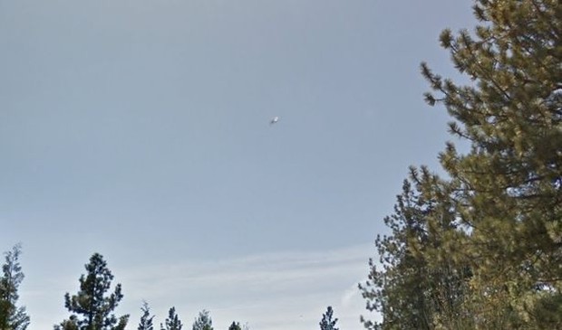 Cư dân mạng xôn xao trước hình ảnh đĩa bay trên bầu trời, nơi chụp được nó còn khiến nhiều người ngạc nhiên hơn - Ảnh 2.