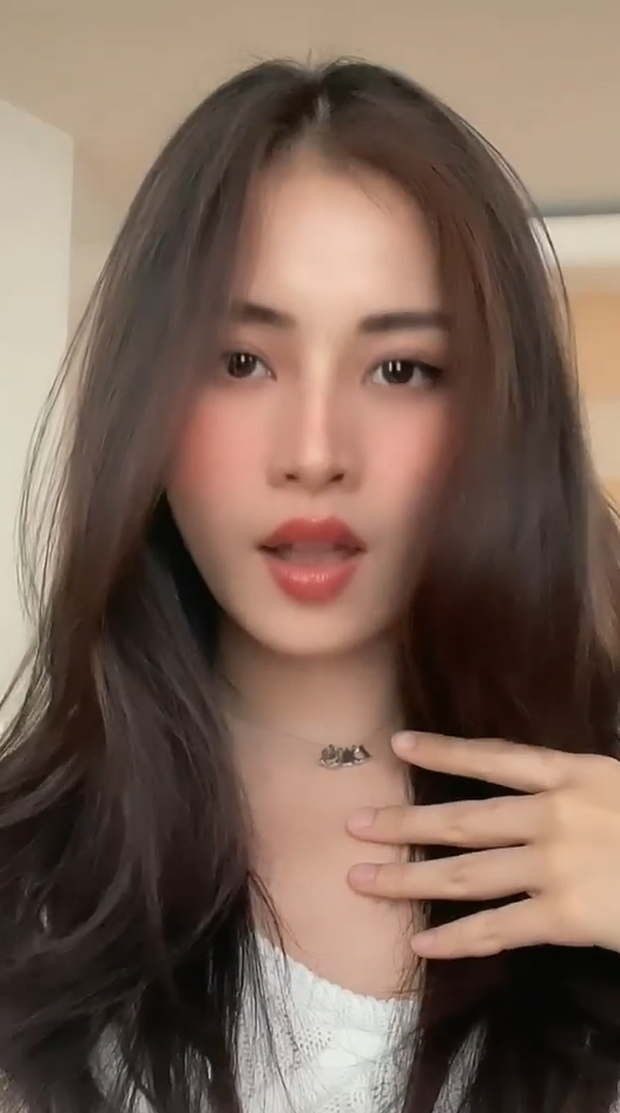 Tạm quên chuyện nói năng nửa Việt nửa tây, dân tình vẫn enjoy cái moment Chi Pu xinh ơi là xinh khi tự tin nhép Em là một đẳng, cấp khác - Ảnh 4. Tạm quên chuyện nói năng nửa Việt nửa tây, dân tình vẫn enjoy cái moment Chi Pu xinh ơi là xinh khi tự tin nhép Em là một đẳng, cấp khác - Ảnh 4.