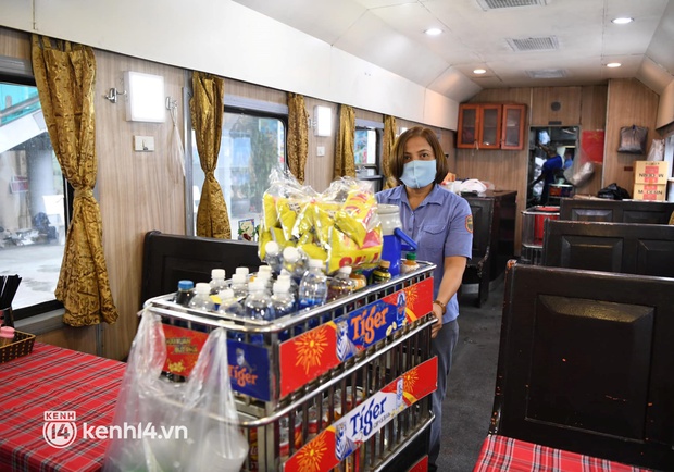 Hơn 100 hành khách đã khởi hành trên chuyến tàu đầu tiên vào phía Nam - Ảnh 12. Hơn 100 hành khách đã khởi hành trên chuyến tàu đầu tiên vào phía Nam - Ảnh 12.