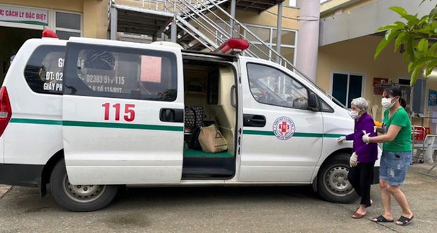 Nghệ An: Cụ bà 105 tuổi mắc Covid-19 được xuất viện - Ảnh 1. Nghệ An: Cụ bà 105 tuổi mắc Covid-19 được xuất viện - Ảnh 1.