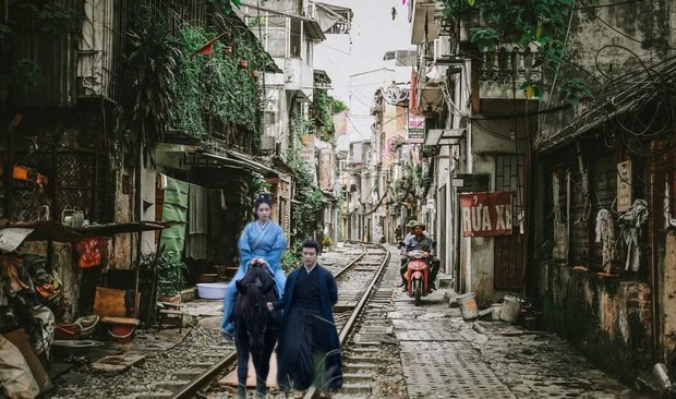 Rầm rộ bộ ảnh Nhậm Gia Luân - Bạch Lộc sang Việt Nam sau Châu Sinh Như Cố, ai dè nàng bỏ chàng đánh lẻ liền luôn? - Ảnh 12. Rầm rộ bộ ảnh Nhậm Gia Luân - Bạch Lộc sang Việt Nam sau Châu Sinh Như Cố, ai dè nàng bỏ chàng đánh lẻ liền luôn? - Ảnh 12.