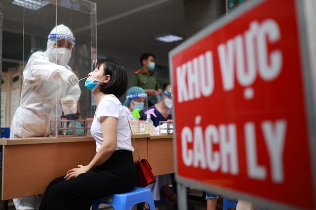 Ngày 13/10, Hà Nội thêm 12 ca mắc Covid-19 mới, 11 ca liên quan đến BV Việt Đức - Ảnh 1. Ngày 13/10, Hà Nội thêm 12 ca mắc Covid-19 mới, 11 ca liên quan đến BV Việt Đức - Ảnh 1.