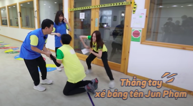 Trường Giang xuất sắc vào vai nô lệ của Karik: Lên chiến thuật tỉ mỉ nhưng bị phản bội phút cuối! - Ảnh 5. Trường Giang xuất sắc vào vai nô lệ của Karik: Lên chiến thuật tỉ mỉ nhưng bị phản bội phút cuối! - Ảnh 5.