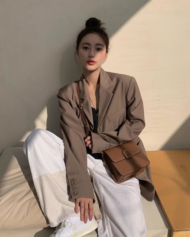 Nữ ứng viên điếng người khi nhà tuyển dụng hỏi: Hôn tôi một cái, được không? nhưng vẫn qua vòng vì cách xử lý bất ngờ - Ảnh 1. Nữ ứng viên điếng người khi nhà tuyển dụng hỏi: Hôn tôi một cái, được không? nhưng vẫn qua vòng vì cách xử lý bất ngờ - Ảnh 1.