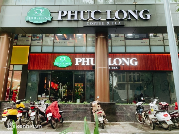Các khu phố cà phê ở Hà Nội tưng bừng mở lại, ngồi chill ngày mưa xin chấm 10 điểm lãng mạn! - Ảnh 4. Các khu phố cà phê ở Hà Nội tưng bừng mở lại, ngồi chill ngày mưa xin chấm 10 điểm lãng mạn! - Ảnh 4.