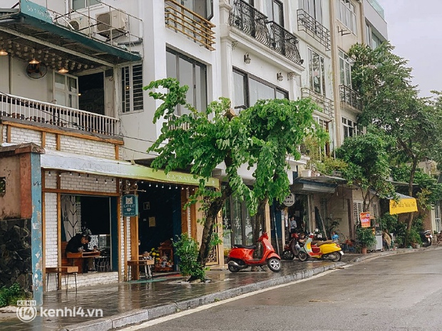 Các khu phố cà phê ở Hà Nội tưng bừng mở lại, ngồi chill ngày mưa xin chấm 10 điểm lãng mạn! - Ảnh 13. Các khu phố cà phê ở Hà Nội tưng bừng mở lại, ngồi chill ngày mưa xin chấm 10 điểm lãng mạn! - Ảnh 13.
