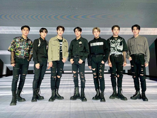 Doanh số album Nhật của các nhóm Kpop năm 2021: BTS và dàn gà HYBE thống trị, girlgroup duy nhất có mặt không phải BLACKPINK - Ảnh 5. Doanh số album Nhật của các nhóm Kpop năm 2021: BTS và dàn gà HYBE thống trị, girlgroup duy nhất có mặt không phải BLACKPINK - Ảnh 5.