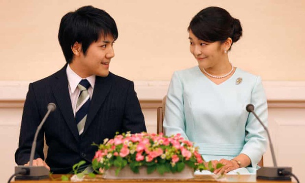 “Cô em gái trái ngược” của Công chúa Mako trả lời đầy ẩn ý khi bị hỏi về đám cưới gây tranh cãi của chị gái cùng hôn phu thường dân - Ảnh 3. “Cô em gái trái ngược” của Công chúa Mako trả lời đầy ẩn ý khi bị hỏi về đám cưới gây tranh cãi của chị gái cùng hôn phu thường dân - Ảnh 3.