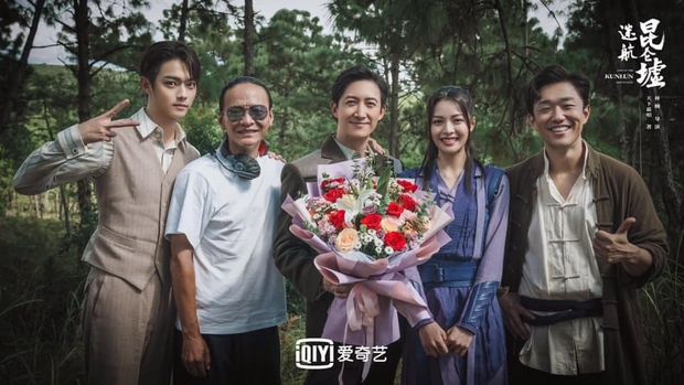 Mỹ nữ từng tát Angela Baby lộ nét già khằn cạnh Hứa Khải ở phim mới, tính tranh chức phụ huynh với Dương Mịch hay gì? - Ảnh 2. Mỹ nữ từng tát Angela Baby lộ nét già khằn cạnh Hứa Khải ở phim mới, tính tranh chức phụ huynh với Dương Mịch hay gì? - Ảnh 2.