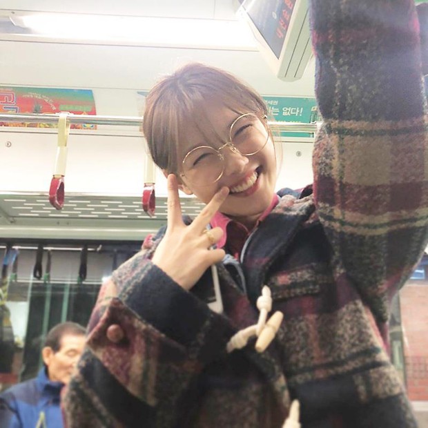 V (BTS) từng hiếm hoi nhắc về chuyện tình cảm trong quá khứ: Hẹn hò từ cấp 1, các mối tình không quá 20 ngày - Ảnh 2. V (BTS) từng hiếm hoi nhắc về chuyện tình cảm trong quá khứ: Hẹn hò từ cấp 1, các mối tình không quá 20 ngày - Ảnh 2.