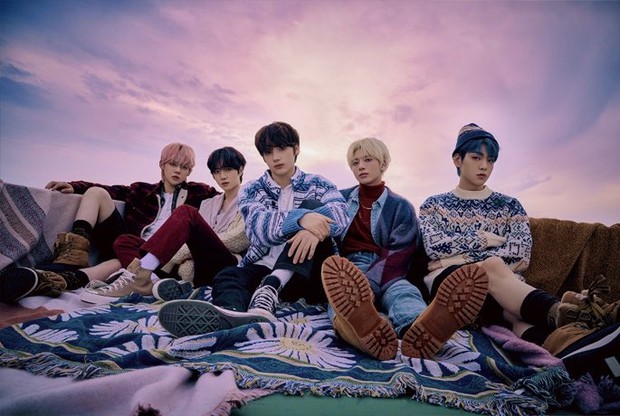 Doanh số album Nhật của các nhóm Kpop năm 2021: BTS và dàn gà HYBE thống trị, girlgroup duy nhất có mặt không phải BLACKPINK - Ảnh 4. Doanh số album Nhật của các nhóm Kpop năm 2021: BTS và dàn gà HYBE thống trị, girlgroup duy nhất có mặt không phải BLACKPINK - Ảnh 4.