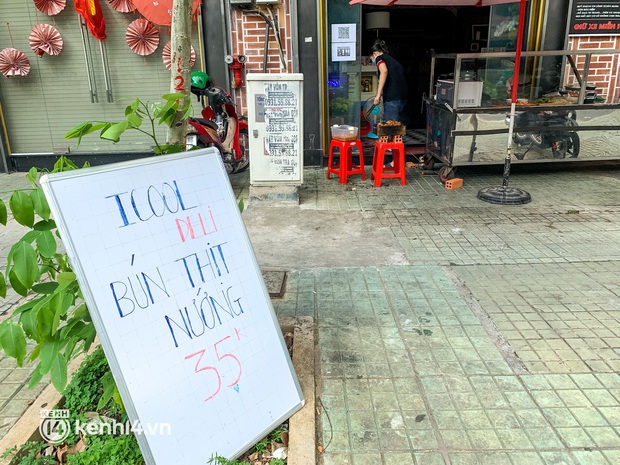 Trên tay hộp bún thịt nướng của tiệm karaoke hot nhất Sài Gòn: Phần nhìn cực sang chảnh, hương vị có xứng với giá phải bỏ ra? - Ảnh 6. Trên tay hộp bún thịt nướng của tiệm karaoke hot nhất Sài Gòn: Phần nhìn cực sang chảnh, hương vị có xứng với giá phải bỏ ra? - Ảnh 6.