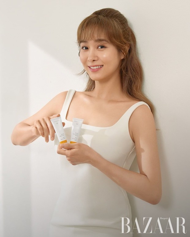 Song Hye Kyo có 1 cô bạn thân minh tinh body đẹp ngỡ ngàng: U40 mà đường cong không khác gì idol, choáng nhất cặp đùi mlem - Ảnh 8.