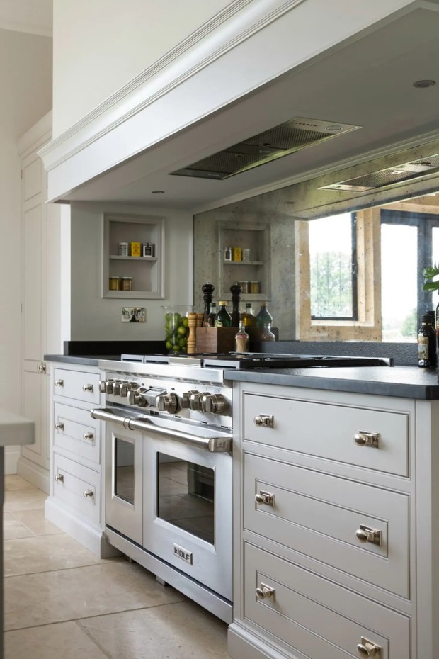 6 kiểu thiết kế nhà cửa nhìn qua thì đẹp mắt, ở rồi mới thấy phát cáu vì khoản lau chùi - Ảnh 2.