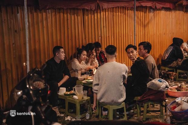 Tinh thần ăn chơi “ểnh ương” của Hà Nội thực sự trở lại rồi đây!!! - Ảnh 9.