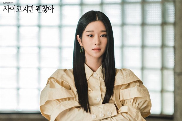 Rùng mình “lời nguyền” Baeksang 2021: Kim Seon Ho và “điên nữ” Seo Ye Ji cùng đoạt giải, kết cục cả 2 đều dính phốt tình ái chấn động - Ảnh 8.