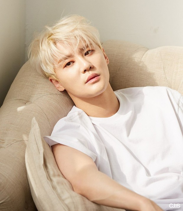 Junsu (JYJ) từng khóc cả đêm vì không được xuất hiện trên sóng truyền hình 10 năm trời - Ảnh 2.